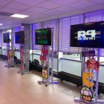 Retro Opstelling Meerdere Kids En Volwassenen