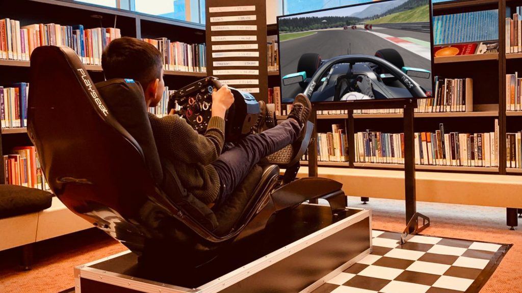 Race Simulator F1 Playstation Bibliotheek Rotterdam Open Dag Evenement Kids