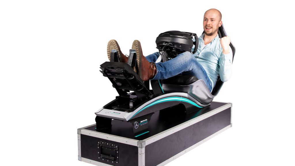 2f1 Race Simulator Mercedes Vooraanzicht Beursstand Event Bedrijfsfeest Feest 2