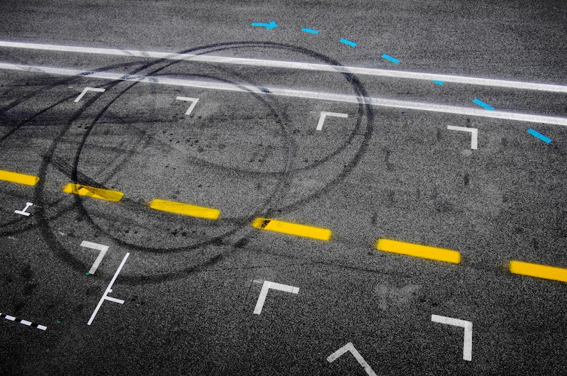 Race circuit