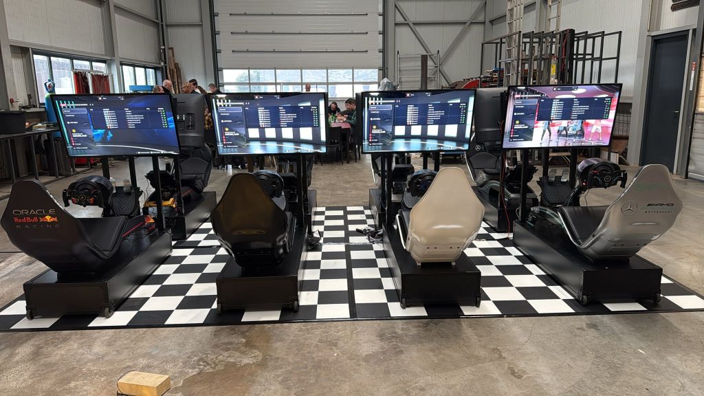 Setup 8 Race Simulatoren kerstevent